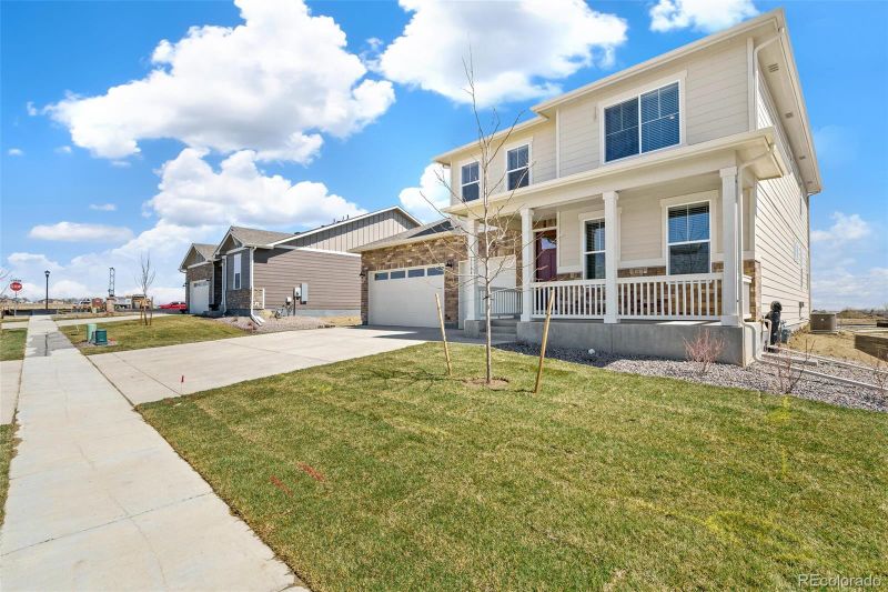 1850 Sawtooth Mountain Dr, Berthoud, CO 80513