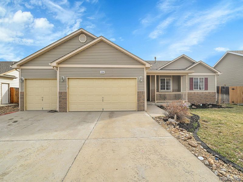 3786 Settler Ridge Dr, Mead, CO 80542