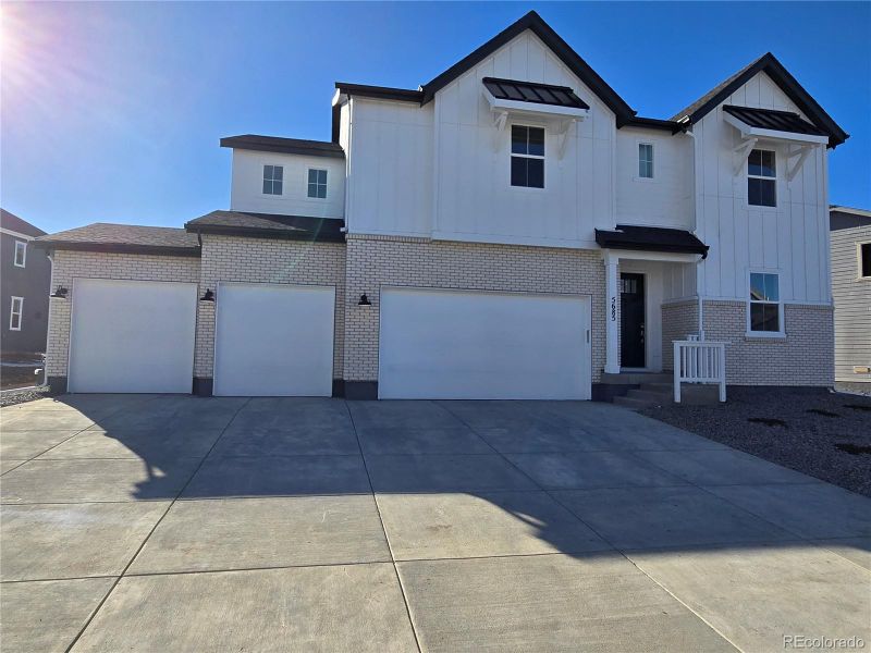 5685 Farrier Point, Castle Rock, CO 80104
