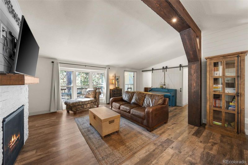 2859 Cagle Dr, Larkspur, CO 80118