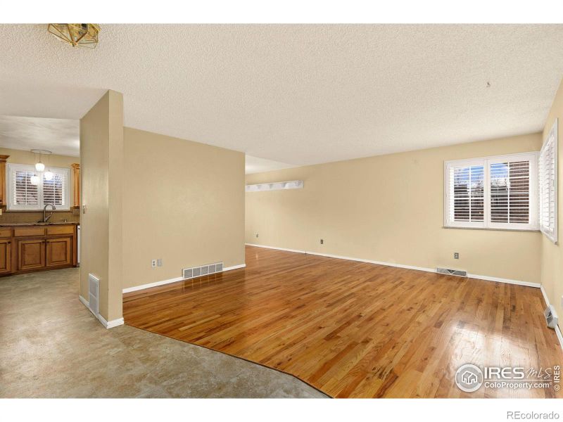 1614 Meeker Dr, Longmont, CO 80504