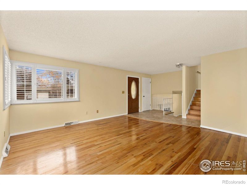 1614 Meeker Dr, Longmont, CO 80504