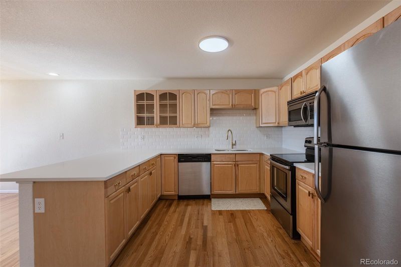 1411 S Welch Cir, Lakewood, CO 80228