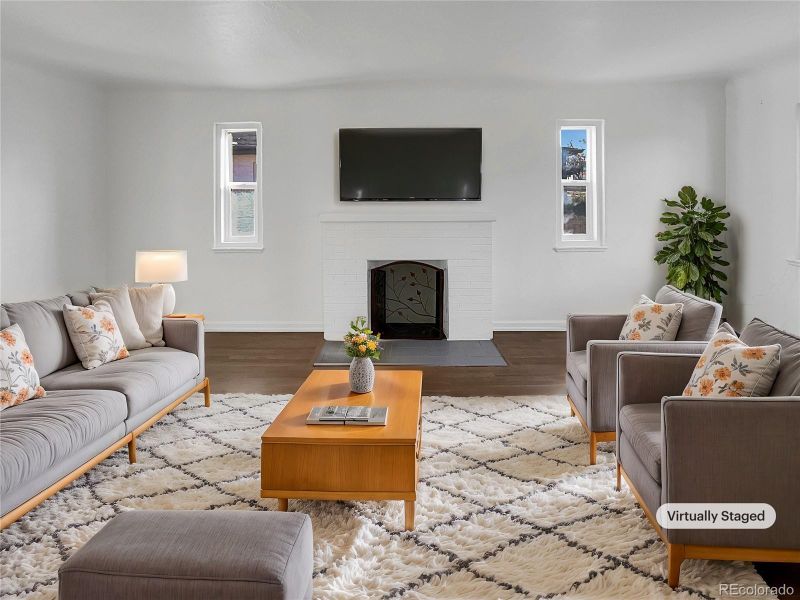 1648 Quebec St, Denver, CO 80220