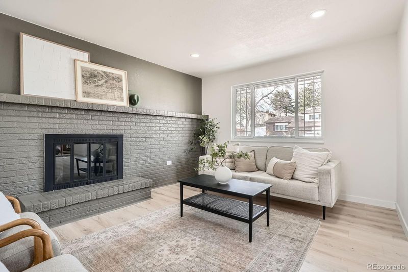 9288 W Wesley Dr, Lakewood, CO 80227