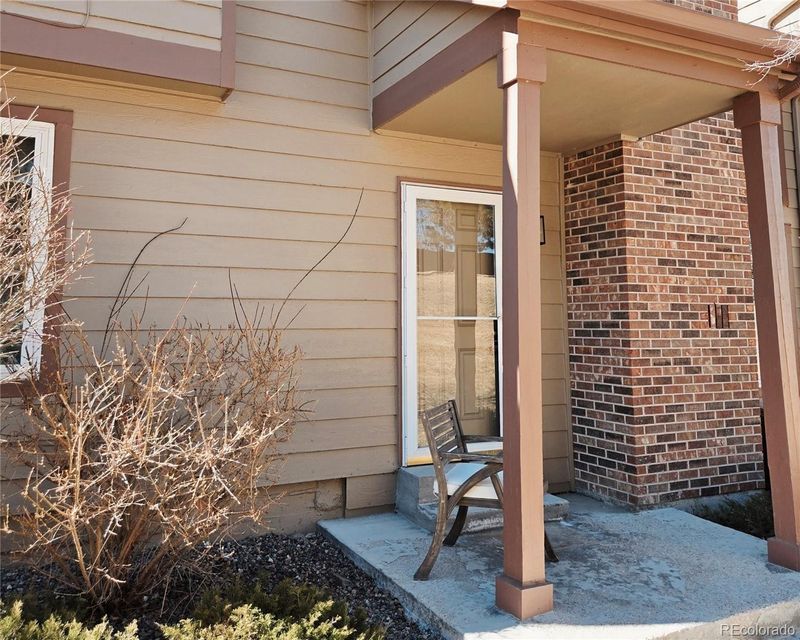 886 Summer Dr, Highlands Ranch, CO 80126