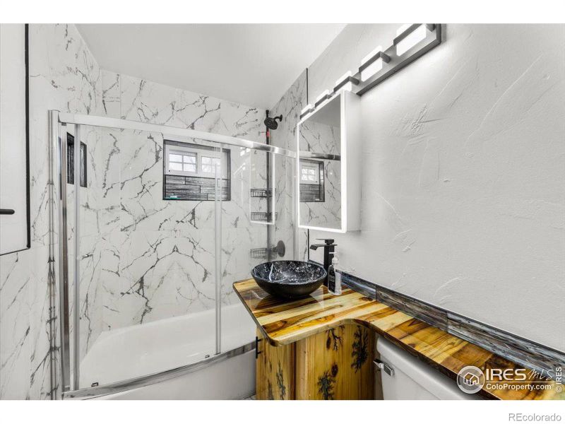 2432 15th Ave Ct, Greeley, CO 80631