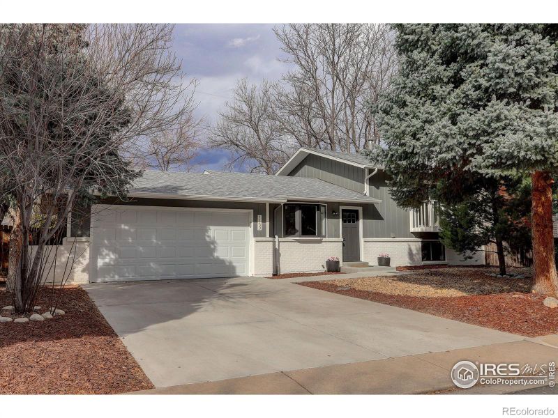 1150 Atlantis Ave, Lafayette, CO 80026