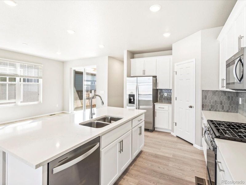 781 N Tempe St, Aurora, CO 80018