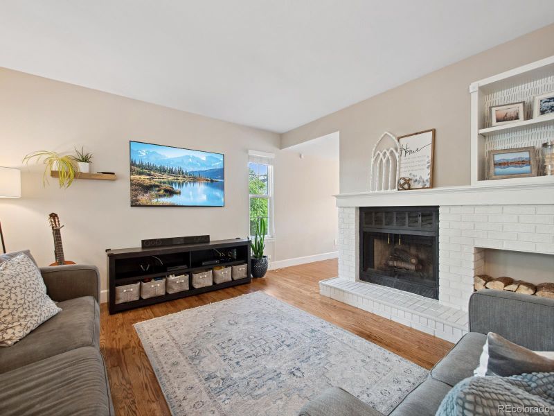 7049 E Briarwood Cir, Centennial, CO 80112
