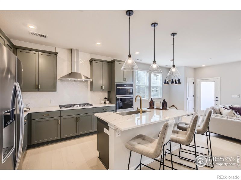 760 Silver Maple Ln, Fort Collins, CO 80524