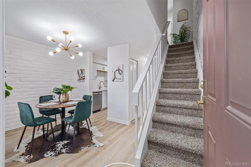 1060 S Parker Rd #36, Denver, CO 80231