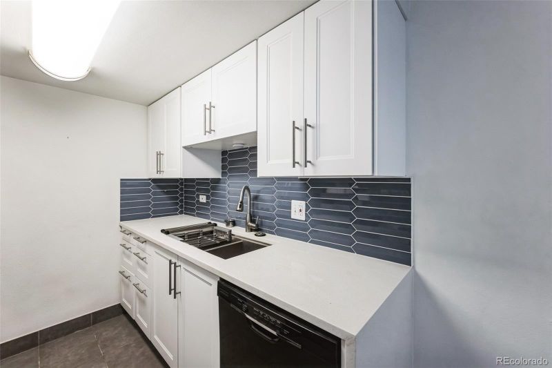 4600 E Asbury Cir #210, Denver, CO 80222