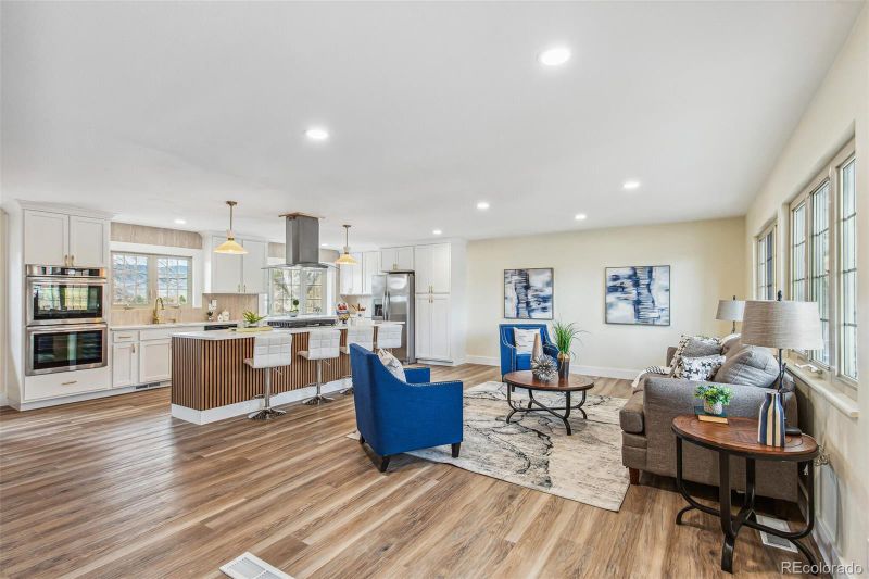 13232 W Jewell Cir, Lakewood, CO 80228