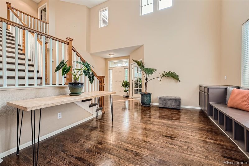 6302 S Jackson Gap Ct, Aurora, CO 80016