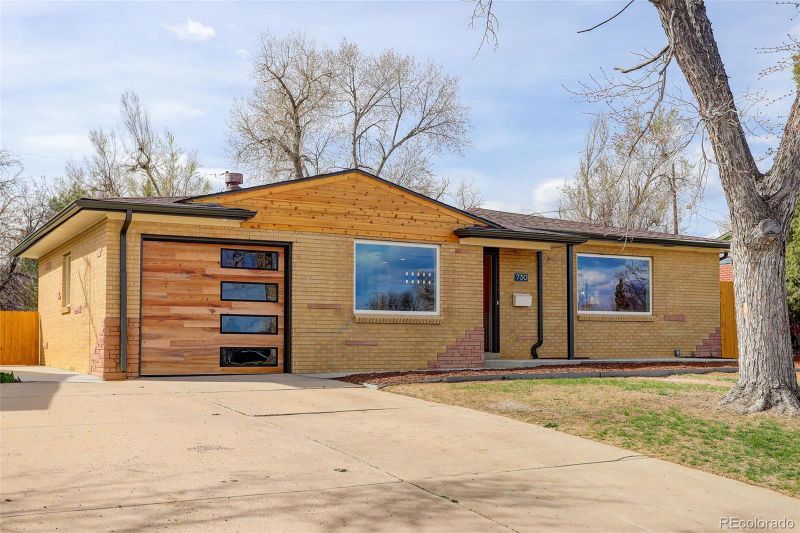 730 W Elmhurst Pl, Broomfield, CO 80020