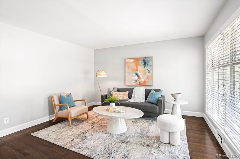 1360 S Hudson St, Denver, CO 80222
