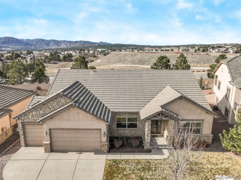 1520 Symphony Hts, Monument, CO 80132