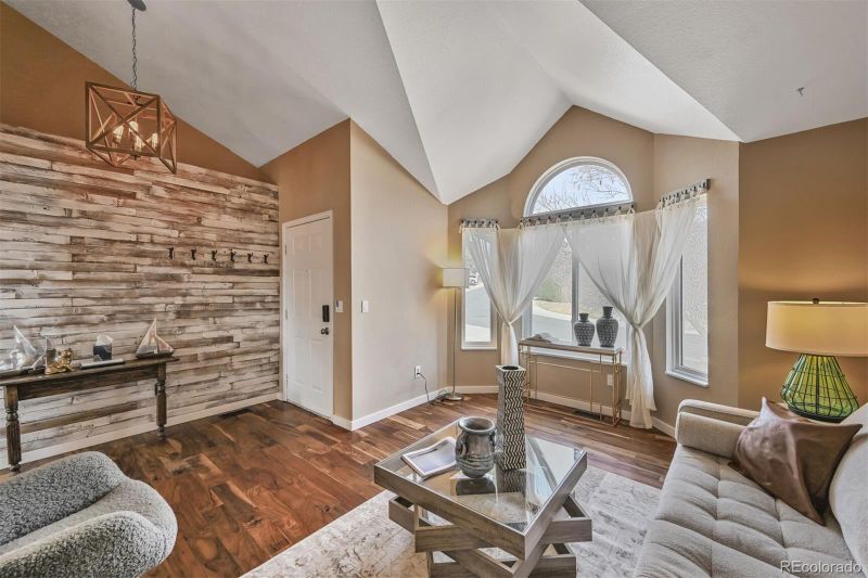 9443 Palisade Ct, Highlands Ranch, CO 80130