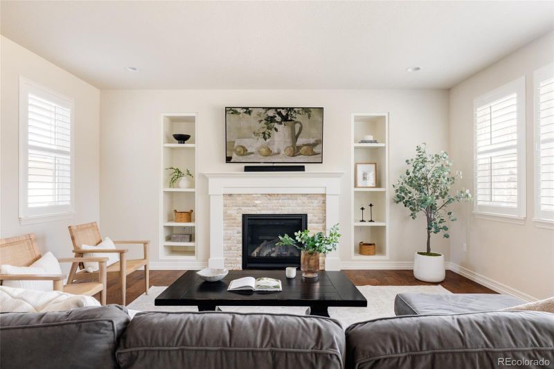 27274 E Lakeview Pl, Aurora, CO 80016