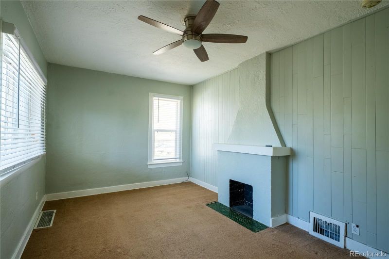 3752 S Delaware St, Englewood, CO 80110