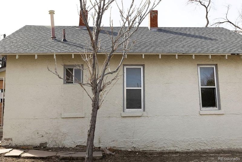 513 W 5th St, La Junta, CO 81050