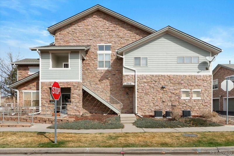 18661 E Water Dr #F, Aurora, CO 80013