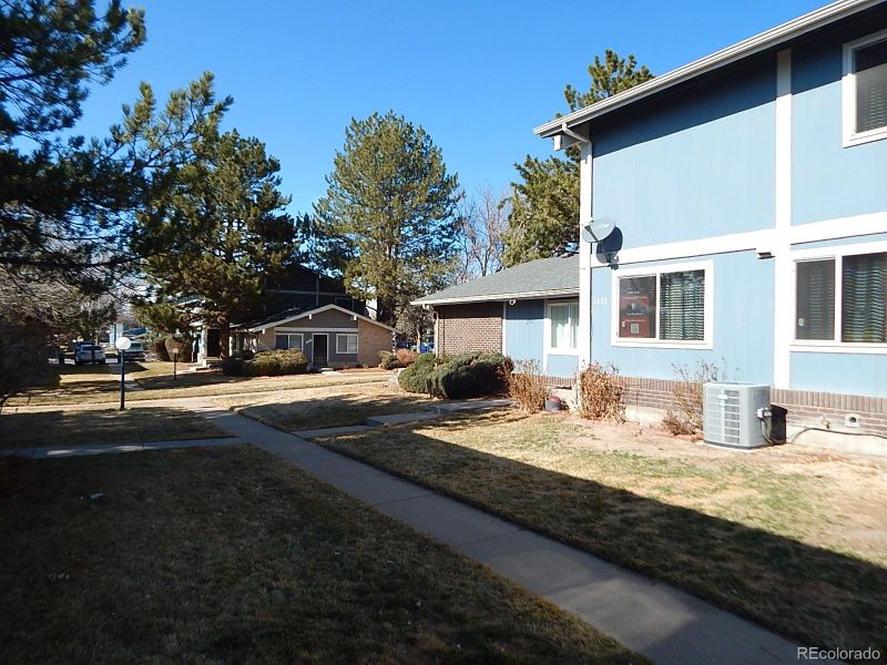 1255 S Wheeling Way, Aurora, CO 80012