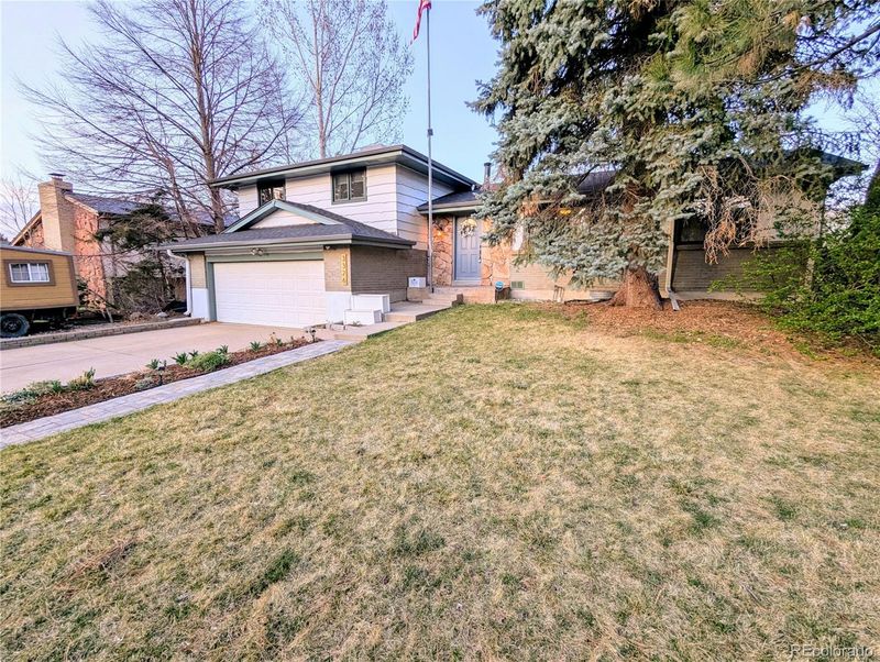 3326 S Geneva St, Denver, CO 80231