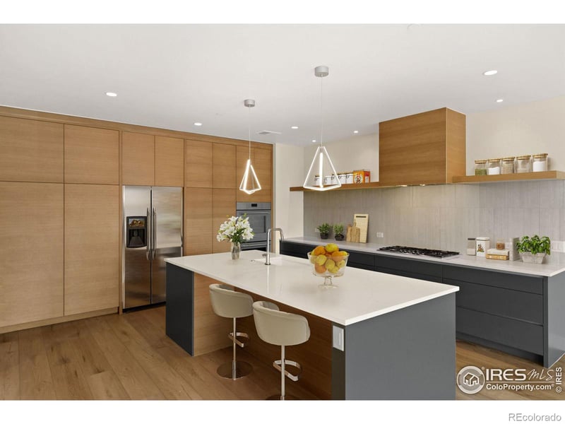 205 E 6th St #200, Loveland, CO 80537