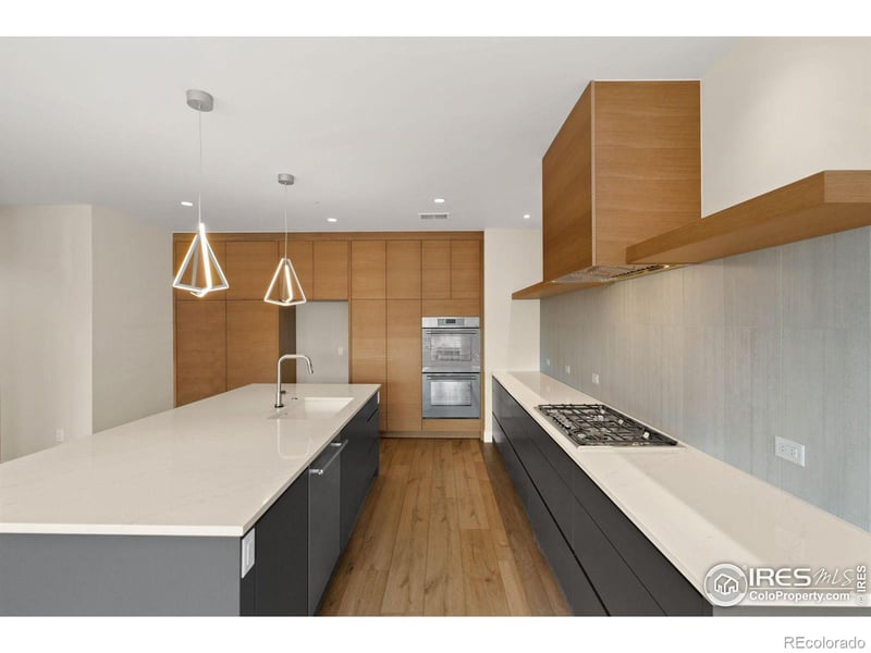 205 E 6th St #200, Loveland, CO 80537