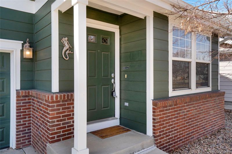 5511 Kittredge St, Denver, CO 80239