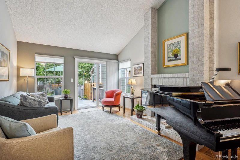 1563 S Trenton Ct, Denver, CO 80231