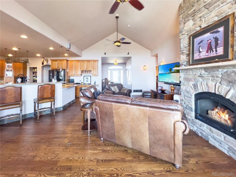 620 Coyote Trl, Elizabeth, CO 80107