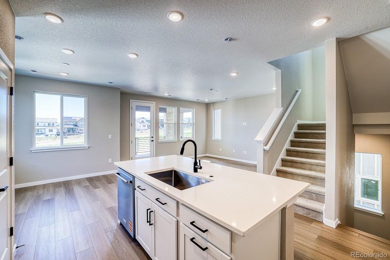8633 Middle Fork St, Littleton, CO 80125