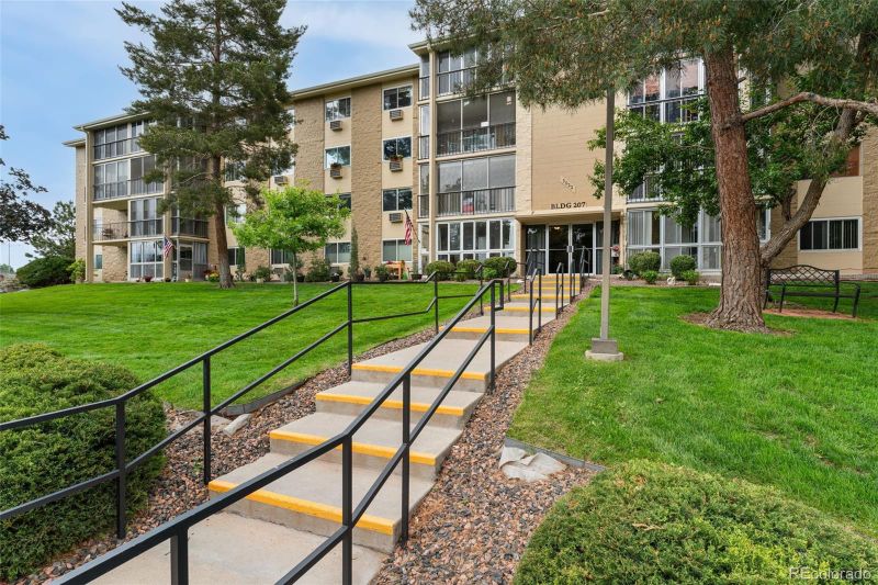 3022 S Wheeling Way #109, Aurora, CO 80014