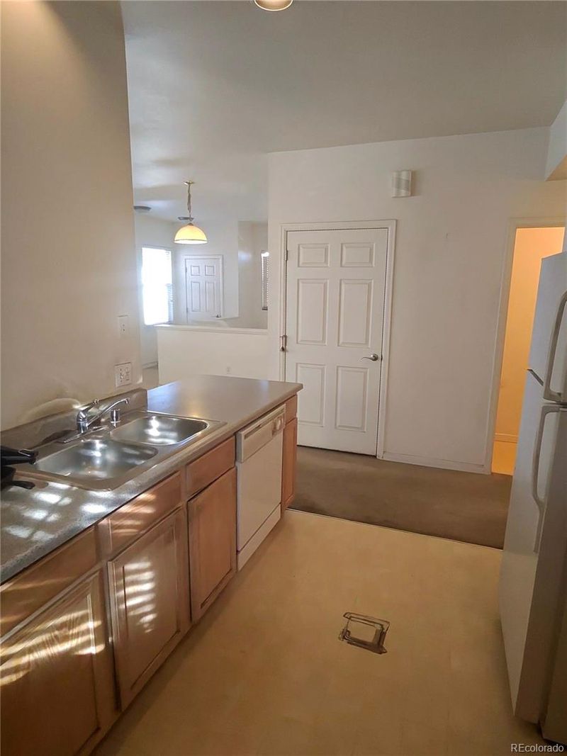 2793 Roslyn St, Denver, CO 80238