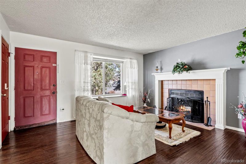 1910 Doherty Rd, Colorado Springs, CO 80916