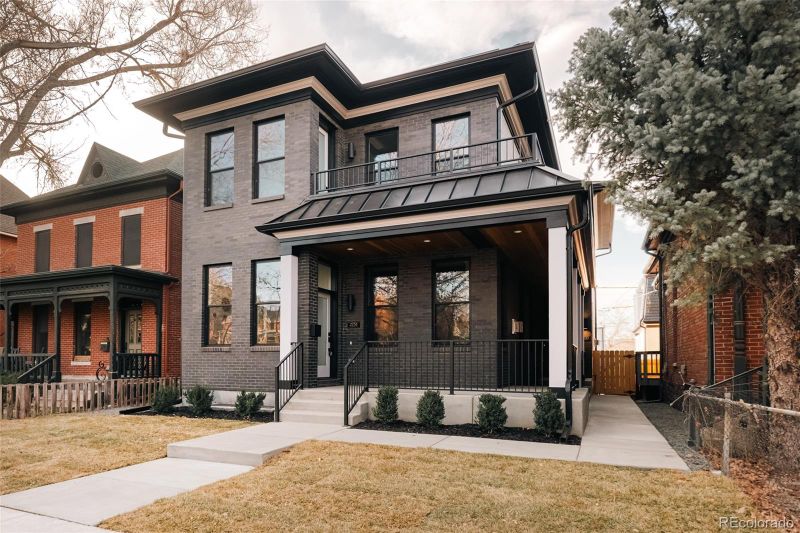 2751 Curtis St, Denver, CO 80205