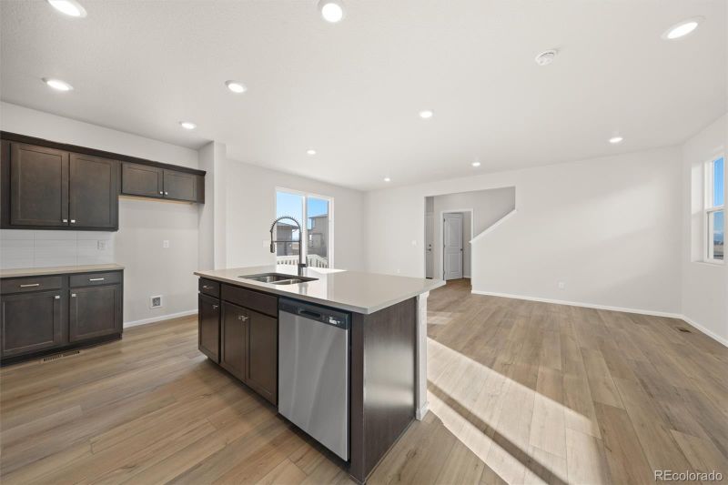 21134 E 63rd Dr, Aurora, CO 80019