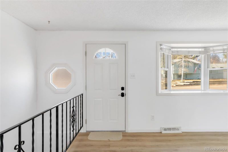 227 Olympus Cir, Lone Tree, CO 80124