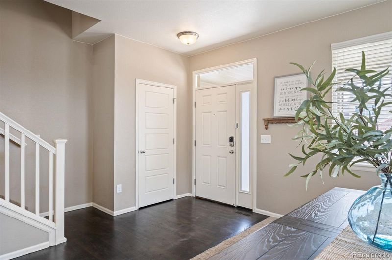 25403 E 2nd Ave, Aurora, CO 80018