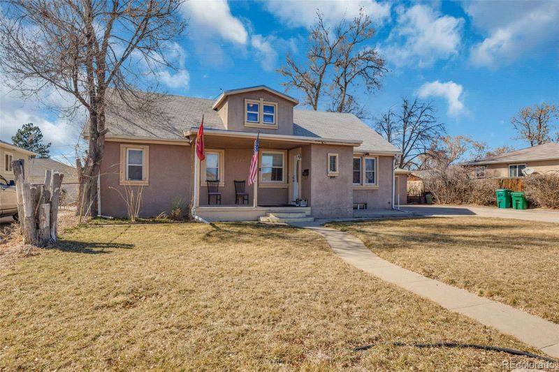 1177 Jamaica St, Aurora, CO 80010