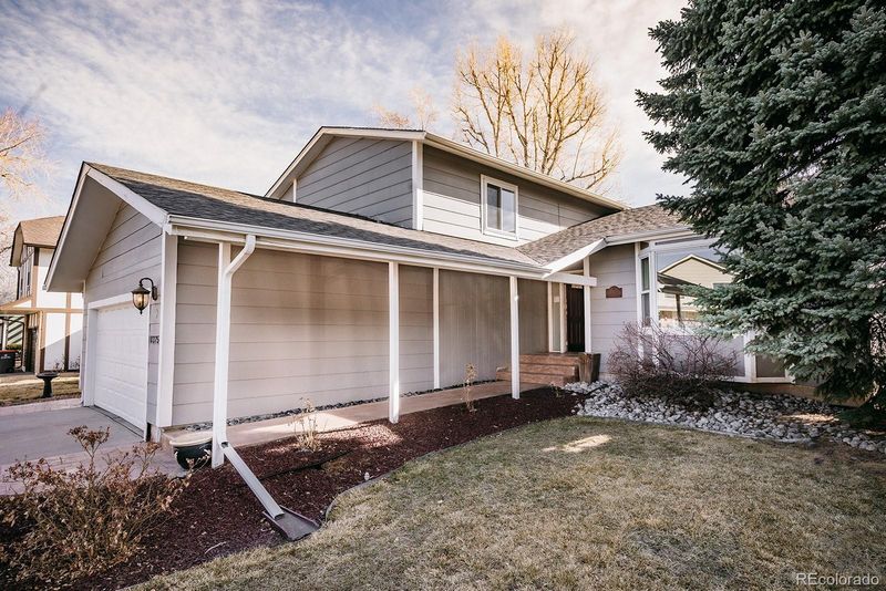 10375 E Weaver Cir, Englewood, CO 80111