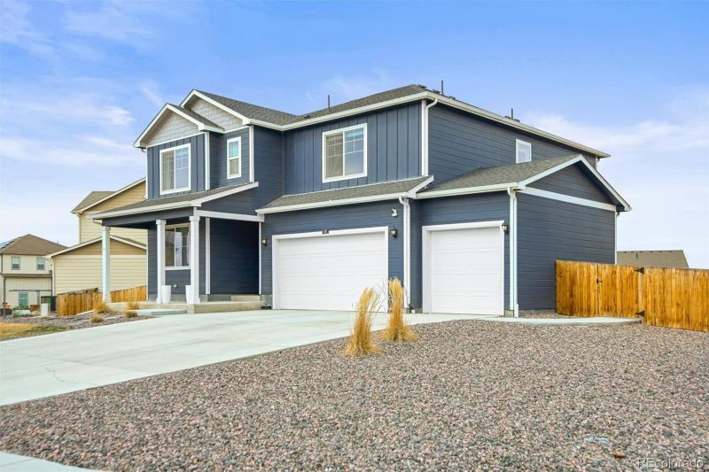 562 Twilight Ct, Fort Lupton, CO 80621