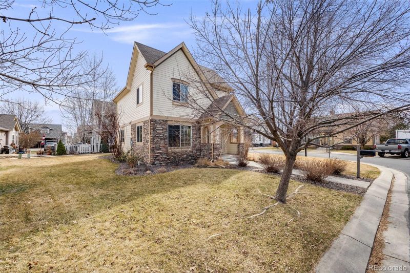 1334 Carriage Dr, Longmont, CO 80501