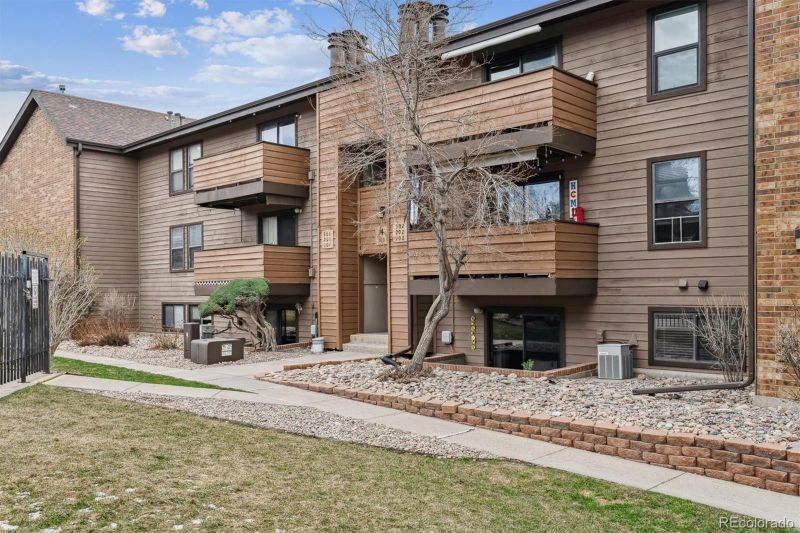 203 Wright St #102, Lakewood, CO 80228