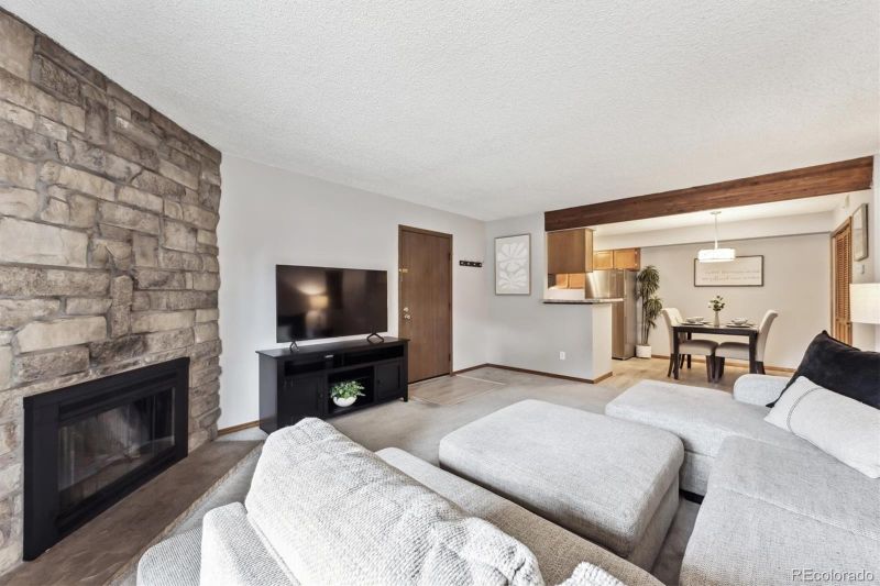 203 Wright St #102, Lakewood, CO 80228