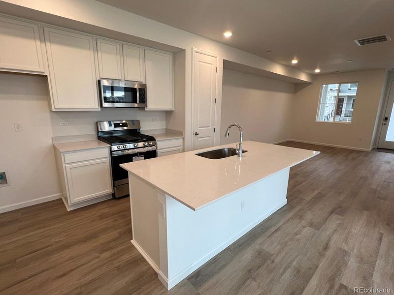 22813 E Tufts Ave #A, Aurora, CO 80015
