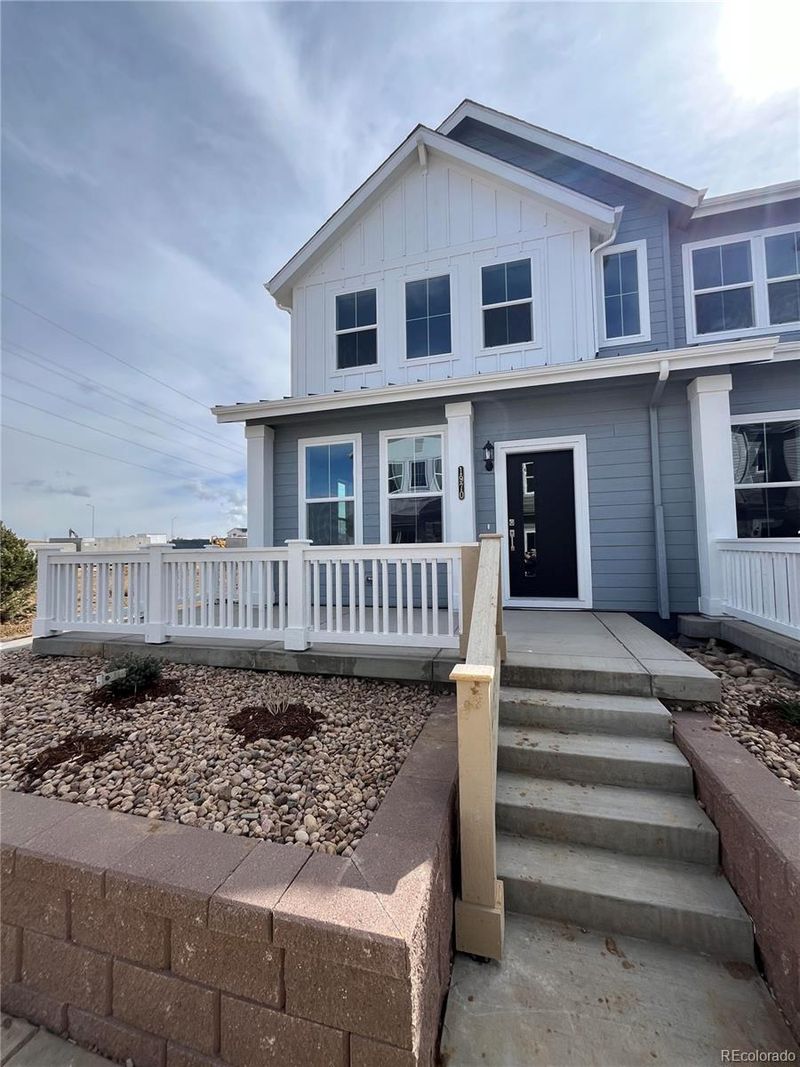 1970 S Haleyville Way, Aurora, CO 80018